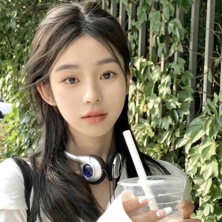 大鼻子小英雄